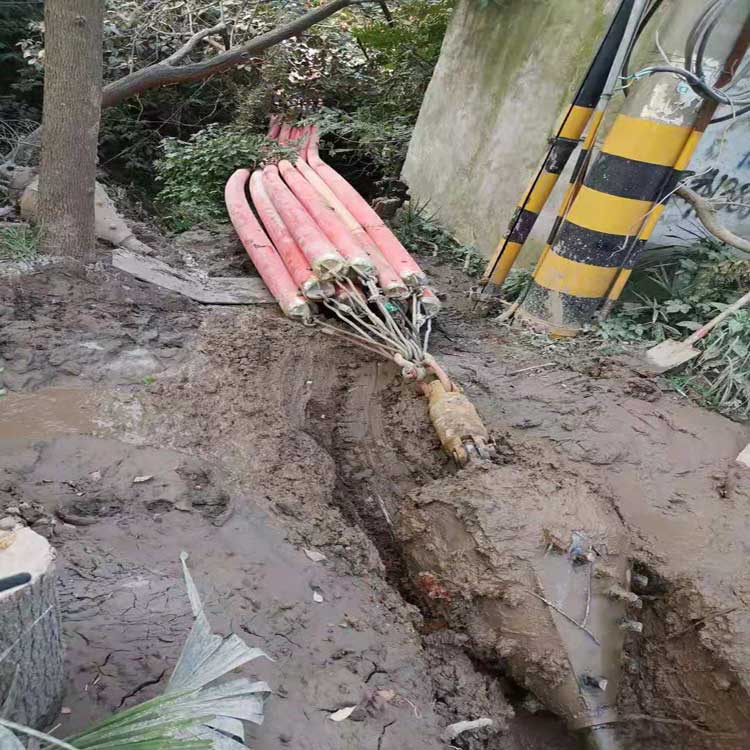 岳塘拖拉管